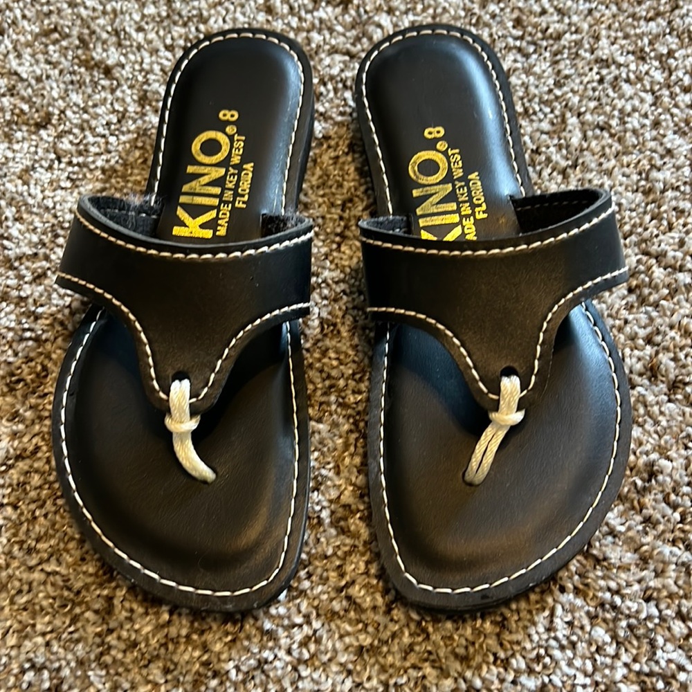 NWOT never worn Kino sandals from Key West